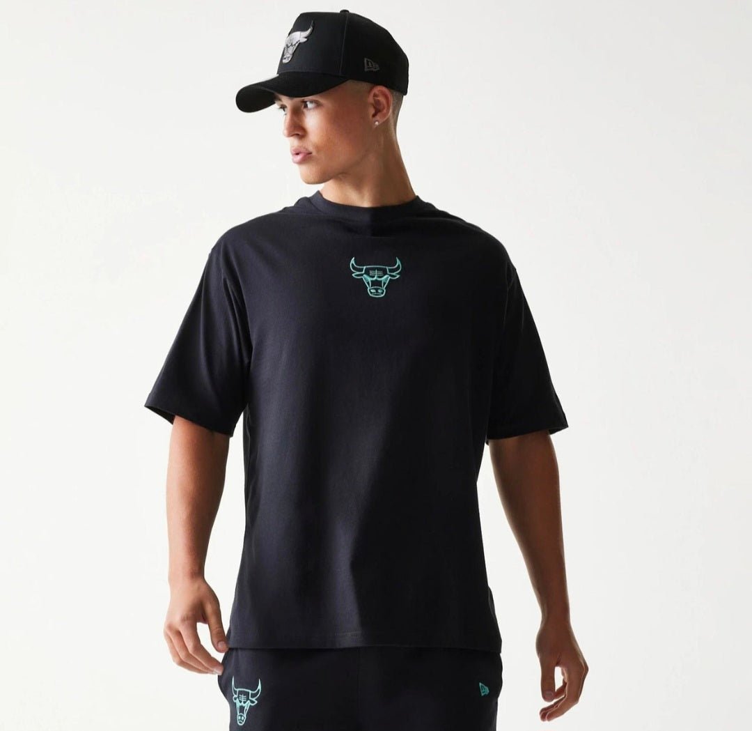 Camiseta - Shirt Bulls negra oversize