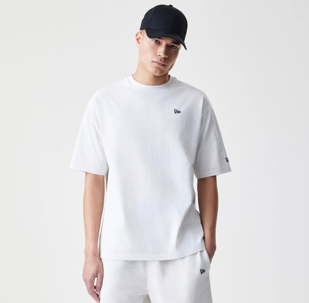 Camiseta - New Era Oversized Essential gris pastel PREMIUM