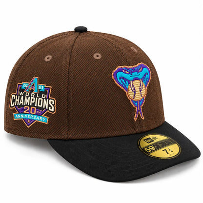 Gorra New Era 59FIFTY Arizona Diamondbacks marrón y negra vista tres cuartos con visera pre-curved